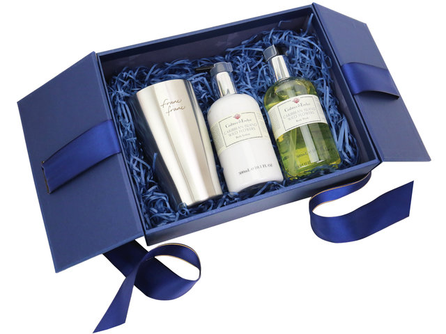 Wine n Food Hamper - Bath and Toiletries Gift Set SC03 - SE0416A4 Photo